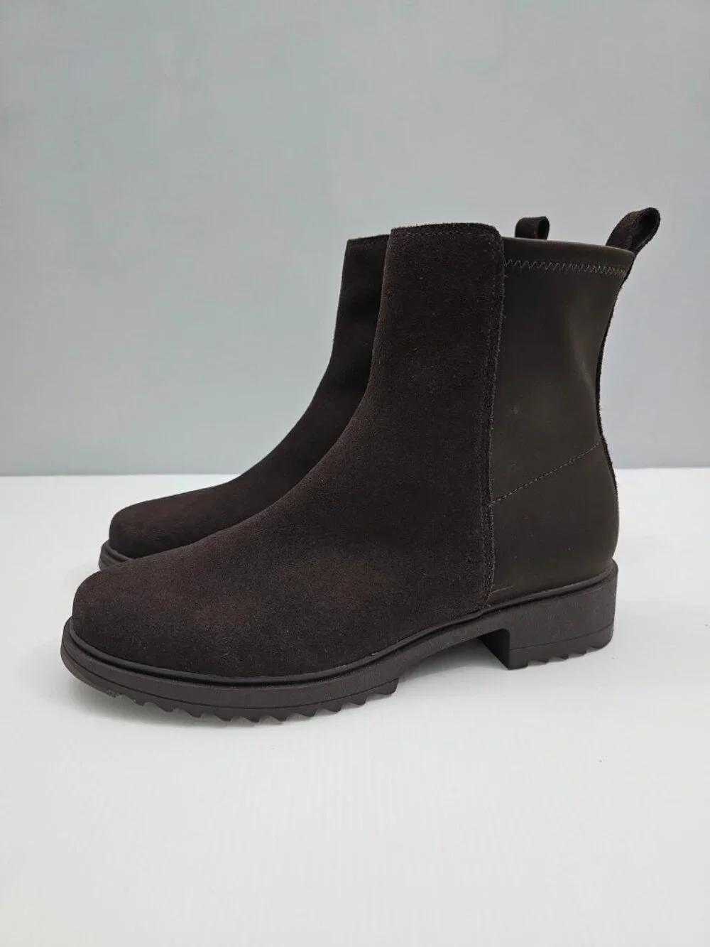 Blondo Caycie Waterproof Ankle Boot Brown Suede Chelsea Zip Fall Comfort Women 8